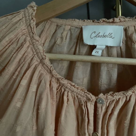 Beautiful bohemian button-down blouse. - Picture 3 of 3